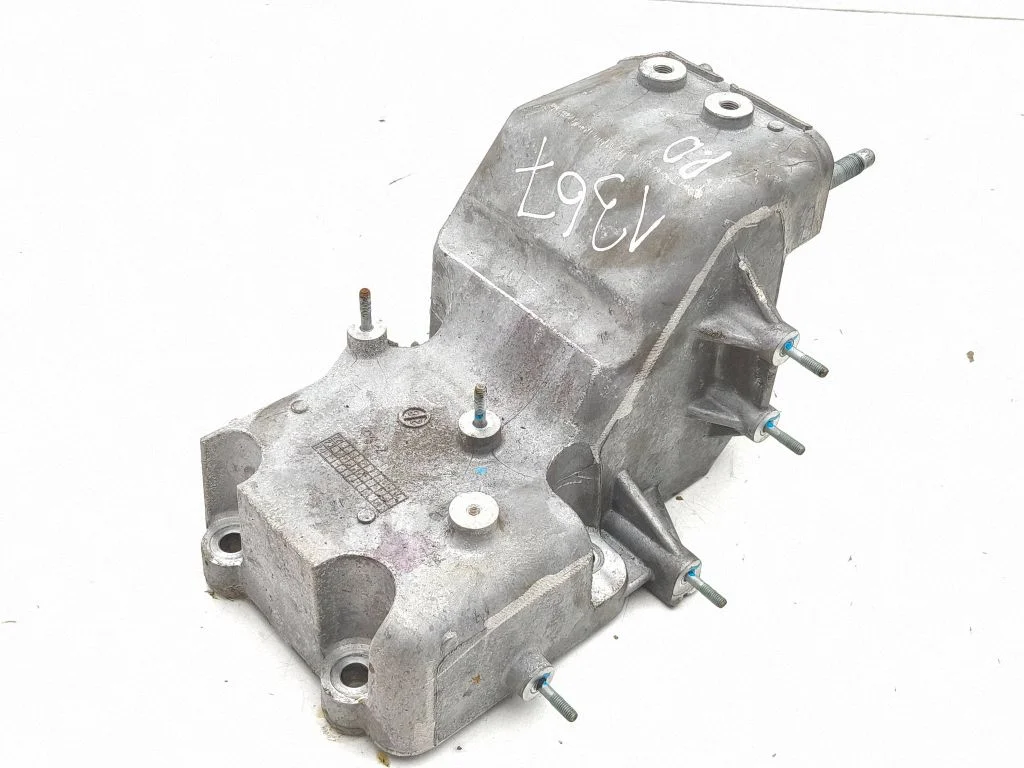 Mootori kinnituskronstein 24062600131A