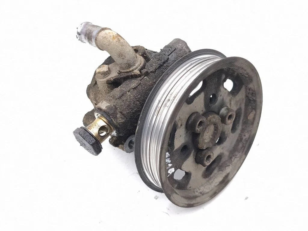 Power steering pump 3A674AA