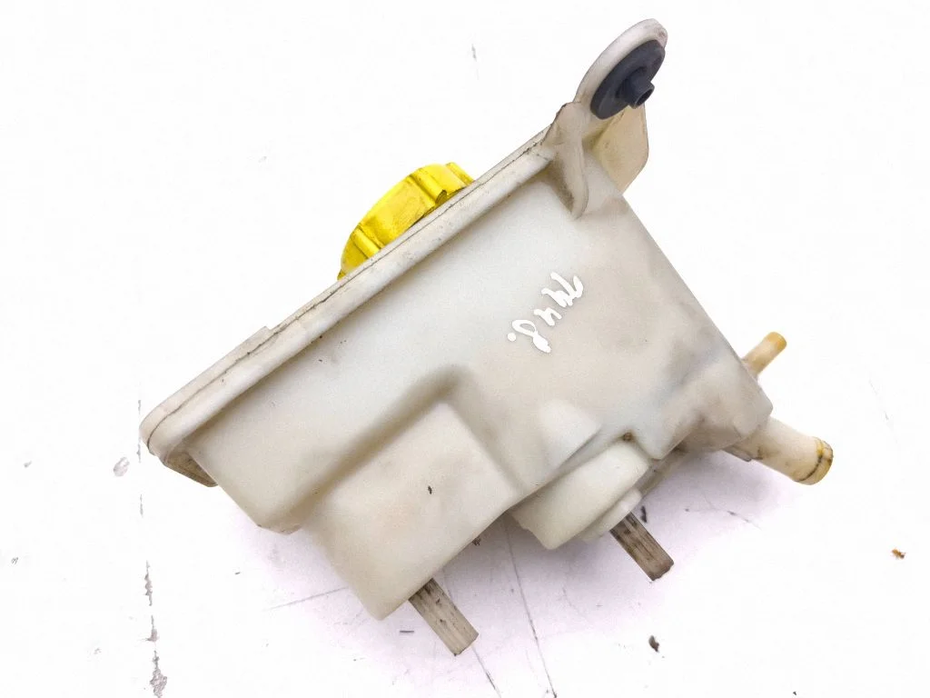 Power steering fluid tank/reservoir CPLA7H496BB
