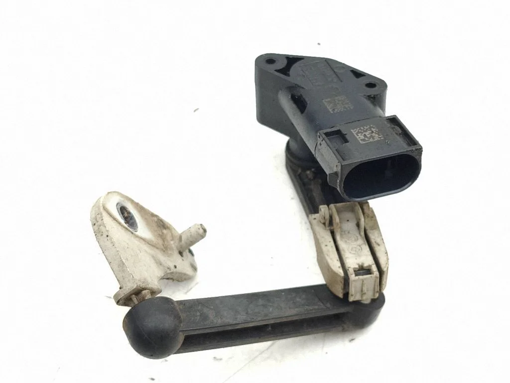 Headlight/headlamp level sensor 6895466