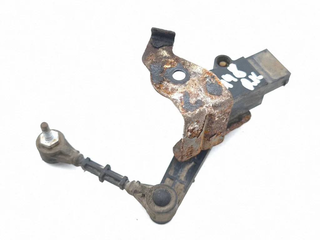 Headlight/headlamp level sensor CPLA3D026AA