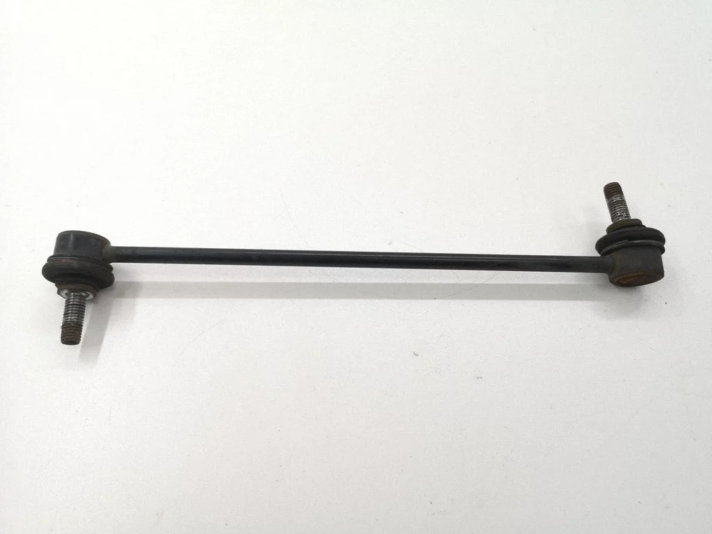 Eesmise stabilisaatori varras (link) – Ford Kuga I (2008-2012)