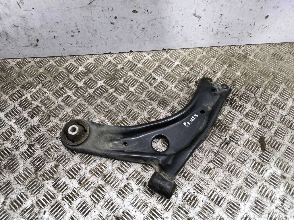 Front control arm 48606K0020