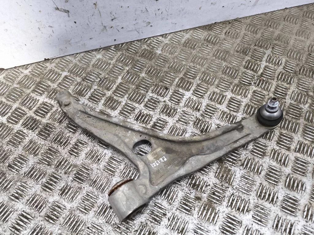 Front lower control arm/wishbone 2473331500