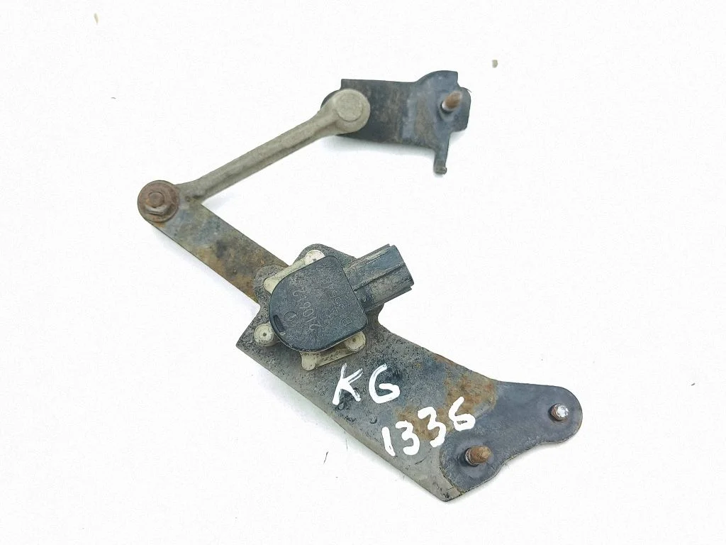 Tagumise kõrgusanduri hoob – Toyota GT 86 (2012-2021)