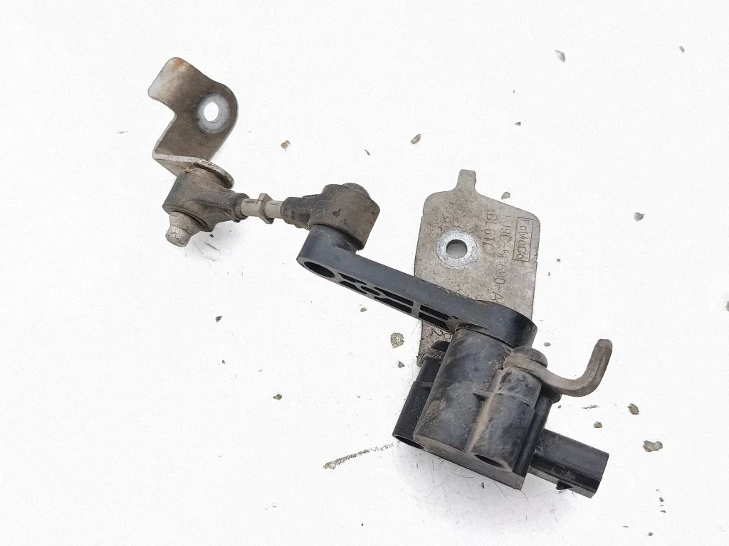 Headlight/headlamp level sensor 3049025