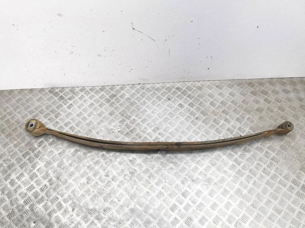 Rear leaf spring – left