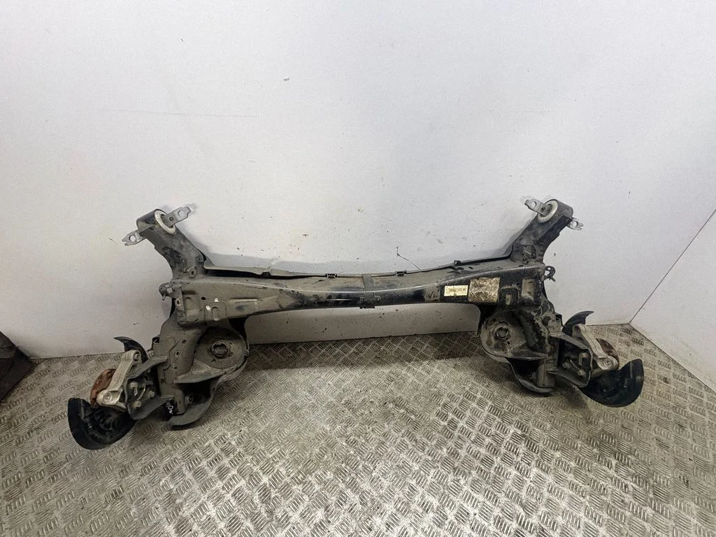 Tagumine sild – Peugeot 3008 III (2023-)