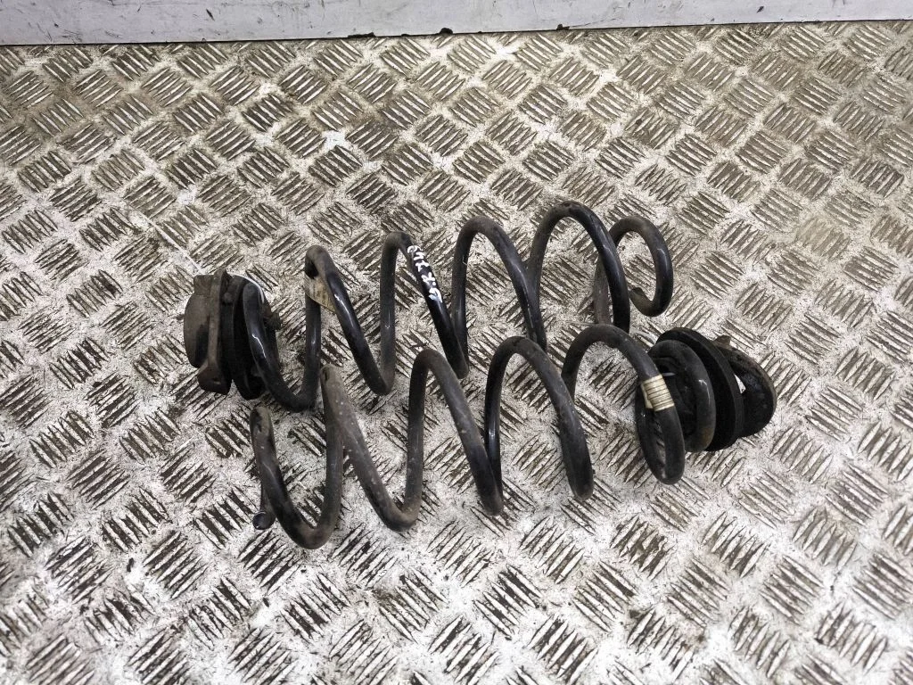 Rear coil spring JX615560EBB
