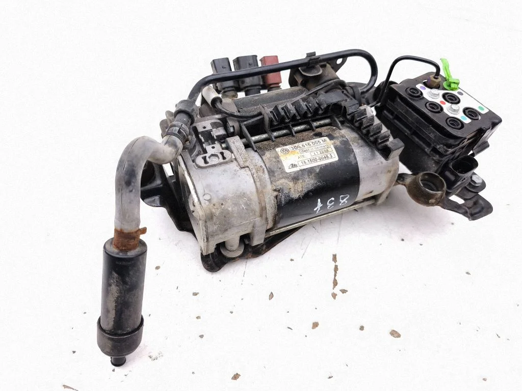 Air suspension compressor/pump 3D0616005M