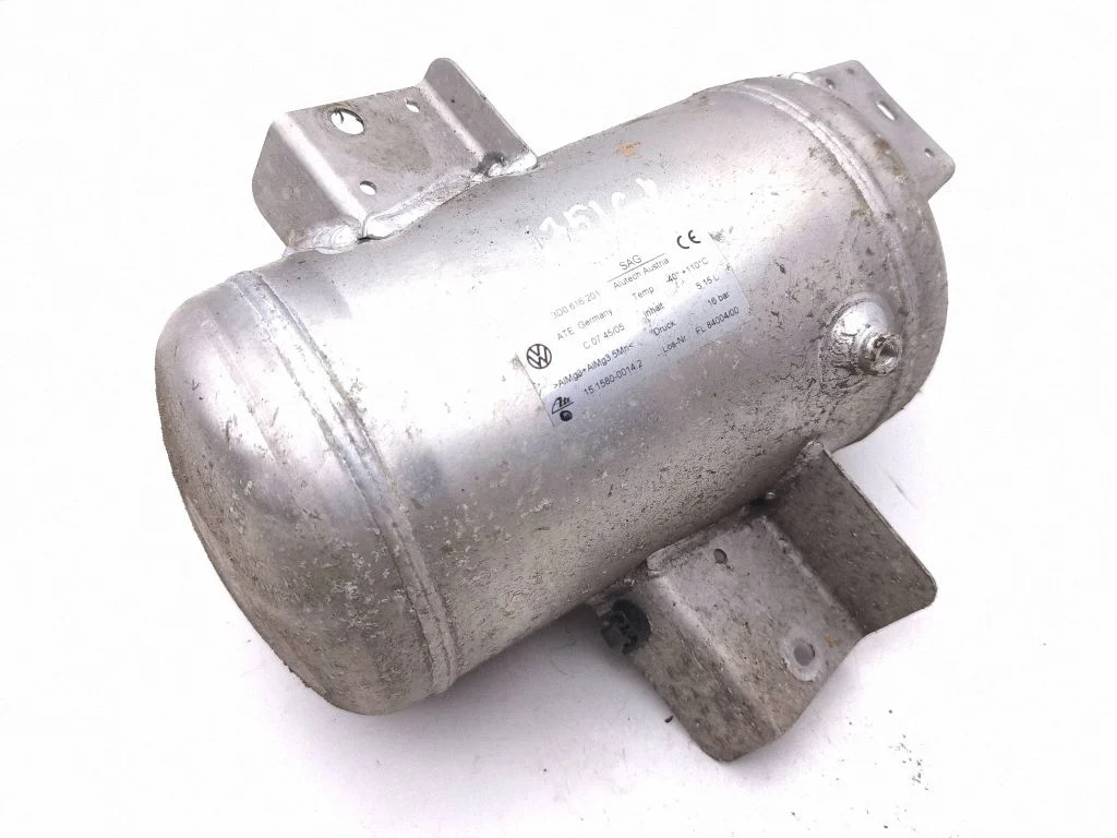 Air suspension tank/reservoir