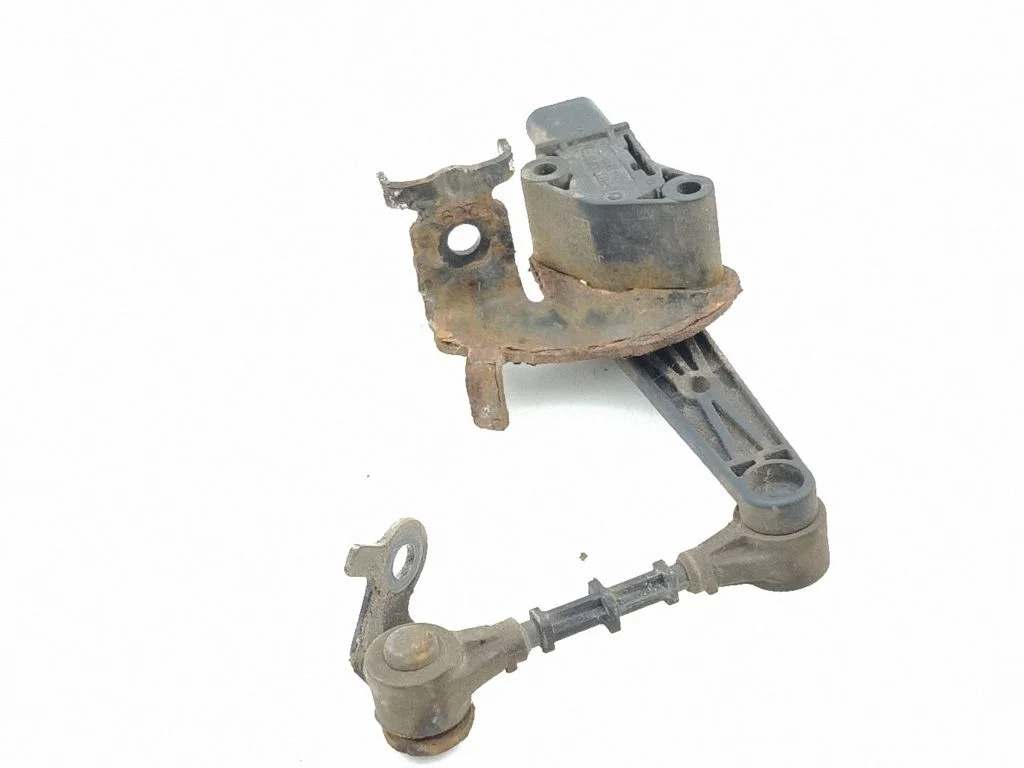 Rear air suspension level height sensor J9D33C280BA