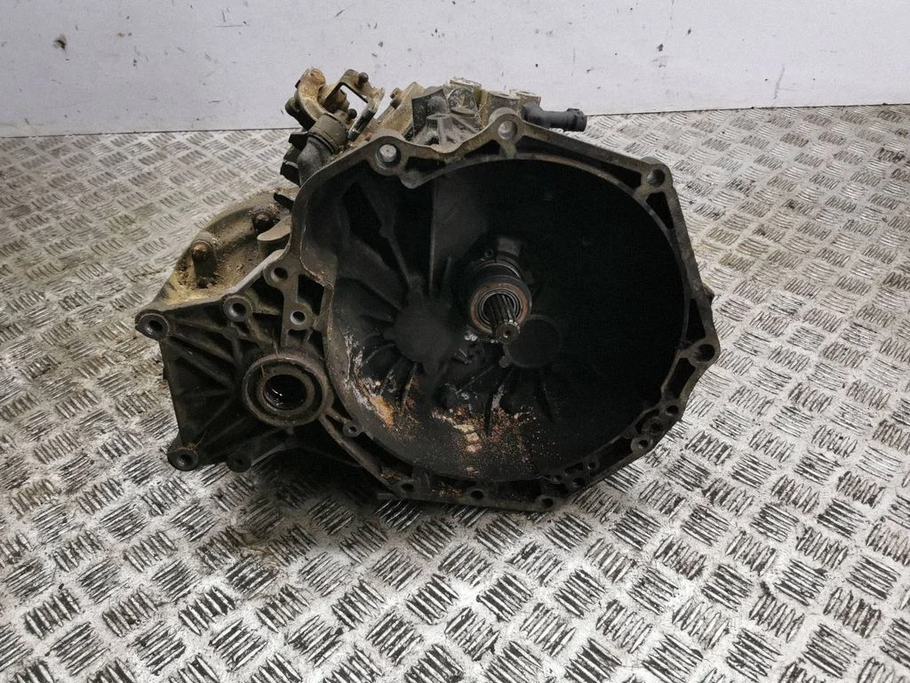 Manual 5 speed gearbox G1303165201