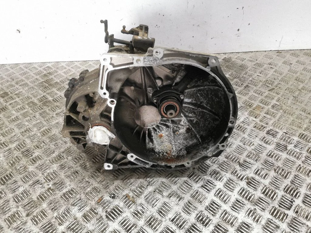 Manual 5 speed gearbox – Volvo V50 (2008-2012)