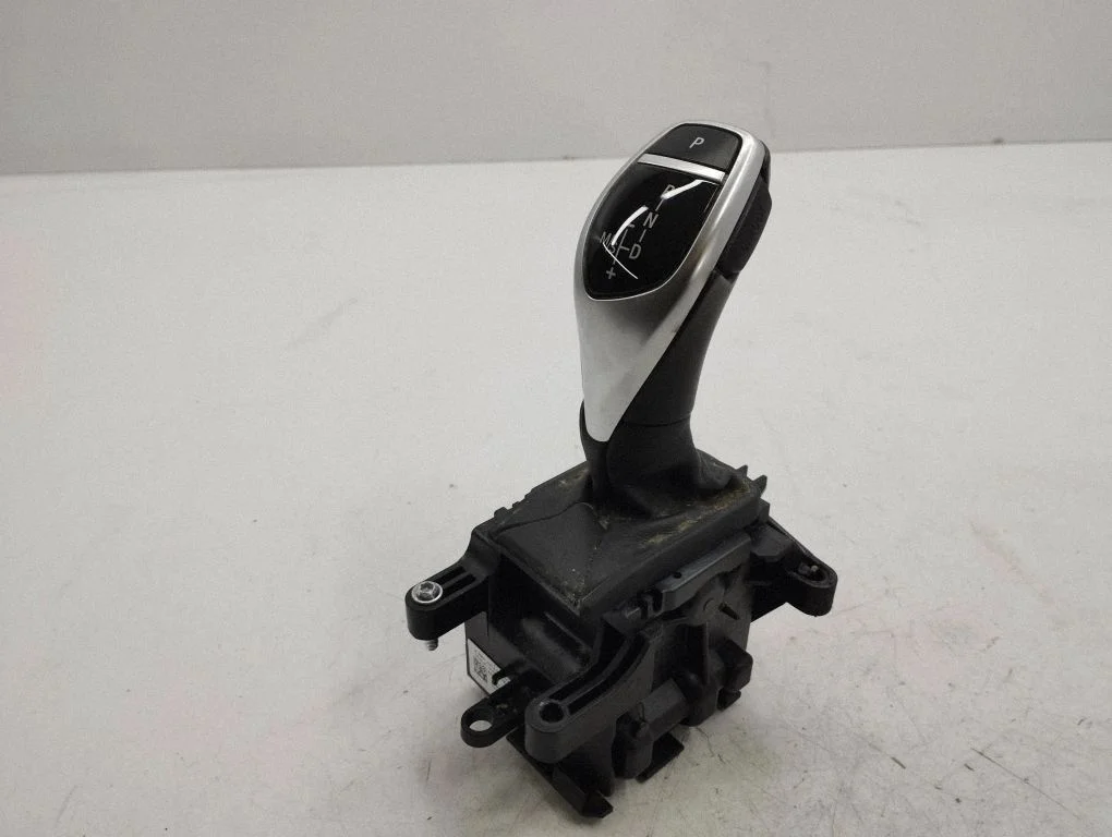 Gear shift lever 9296907