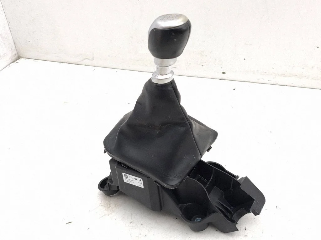 Gear selector mechanism J9C37K387AC