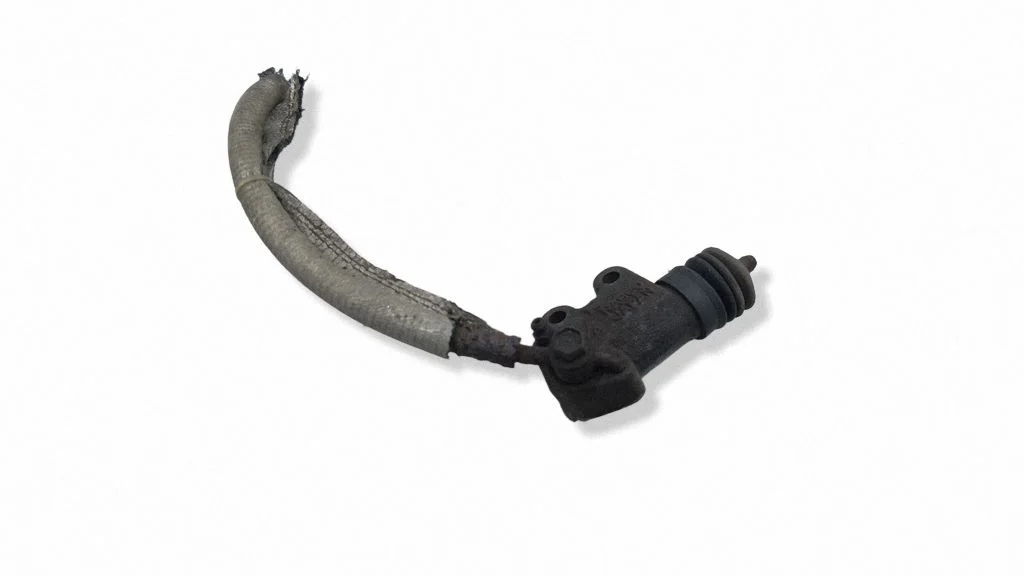 Clutch slave cylinder – Nissan 350Z (2002-2009)