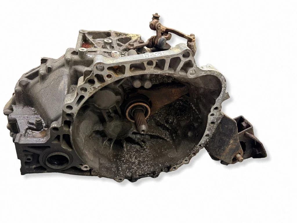Manual 6 speed gearbox