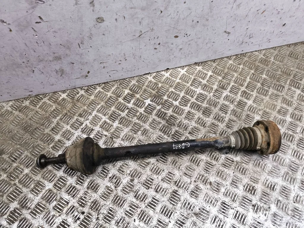 Rear driveshaft – right