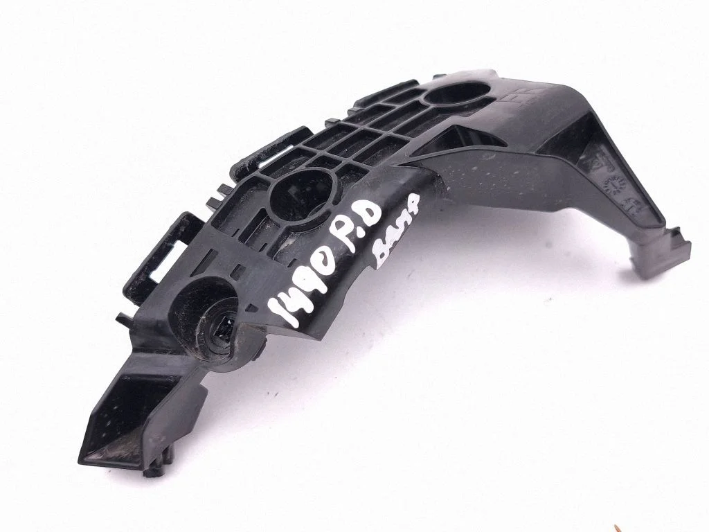 Front bumper mounting bracket 52535F4030