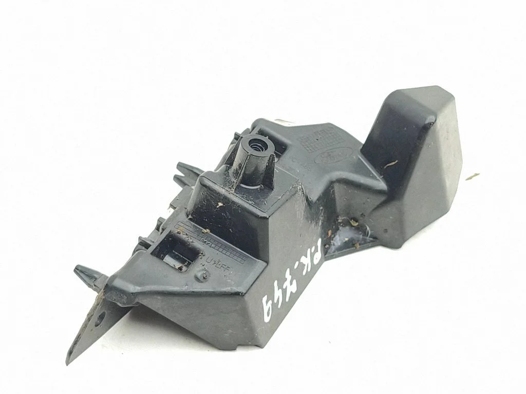 Front bumper mounting bracket JX7B17D959A1