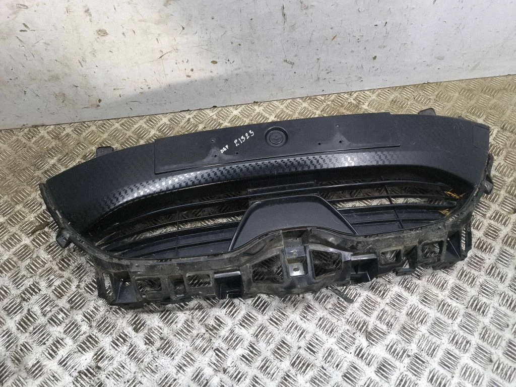 Front bumper upper radiator grill 53111K0020
