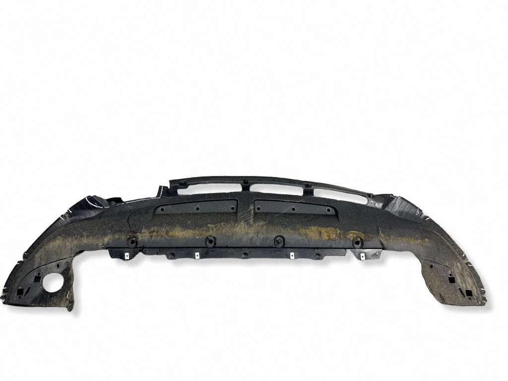 Front bumper lip LV4BA8B384J