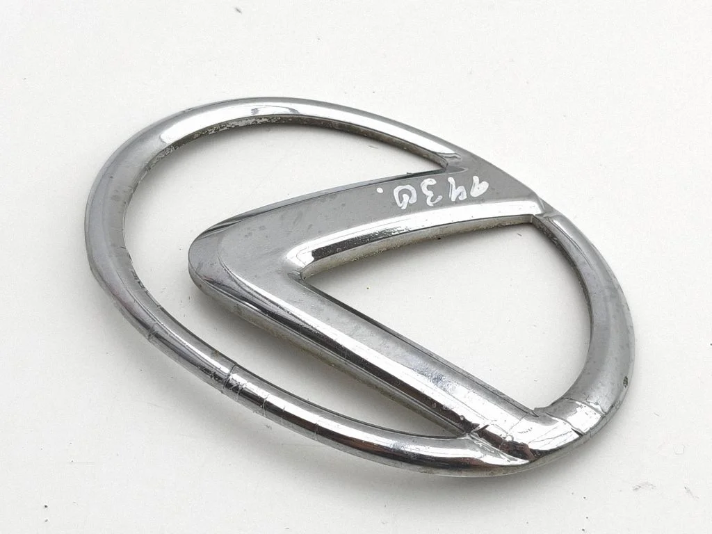 Manufacturer badge logo/emblem 9097502080