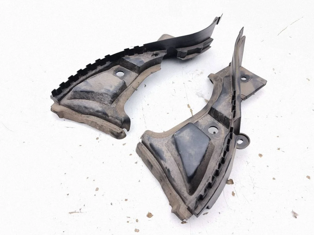 Wiper trim 7011119