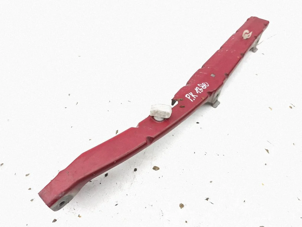 Fender mounting bracket – front left