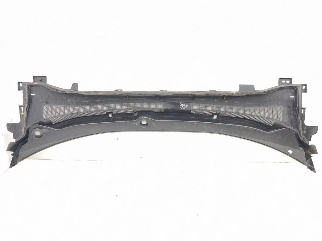 Wiper trim LJ8BR02216BFW