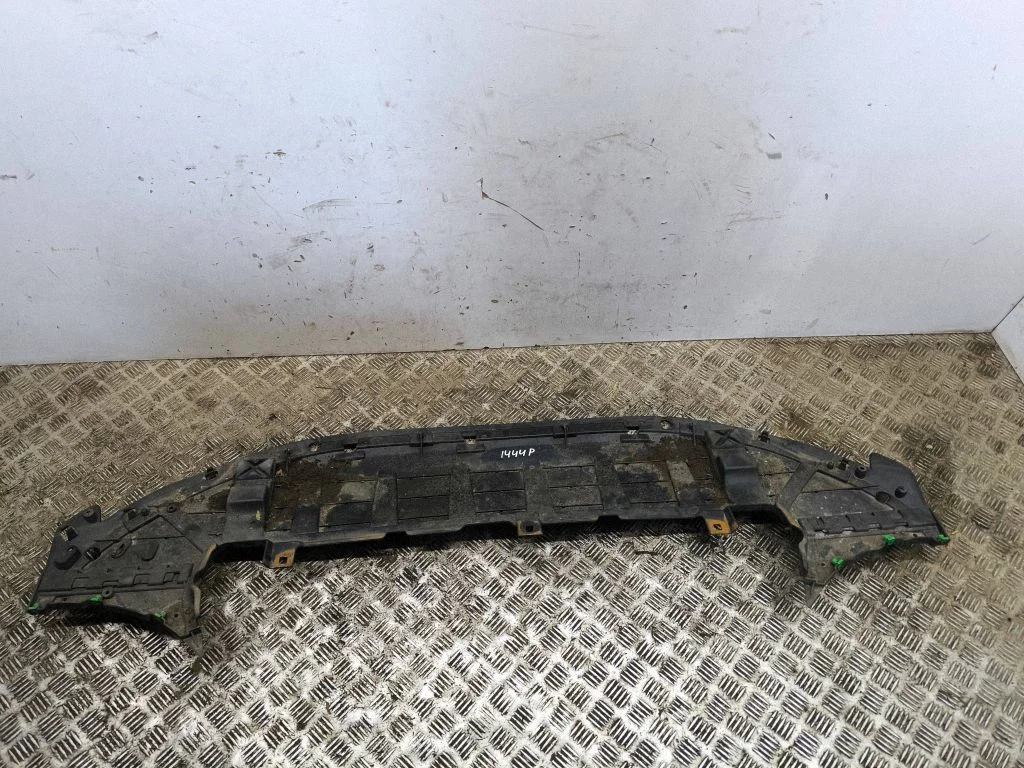 Front bumper skid plate/under tray 31455507