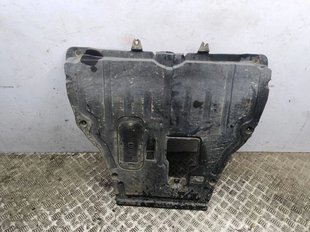 Osłona silnika (pod silnik) L20656071