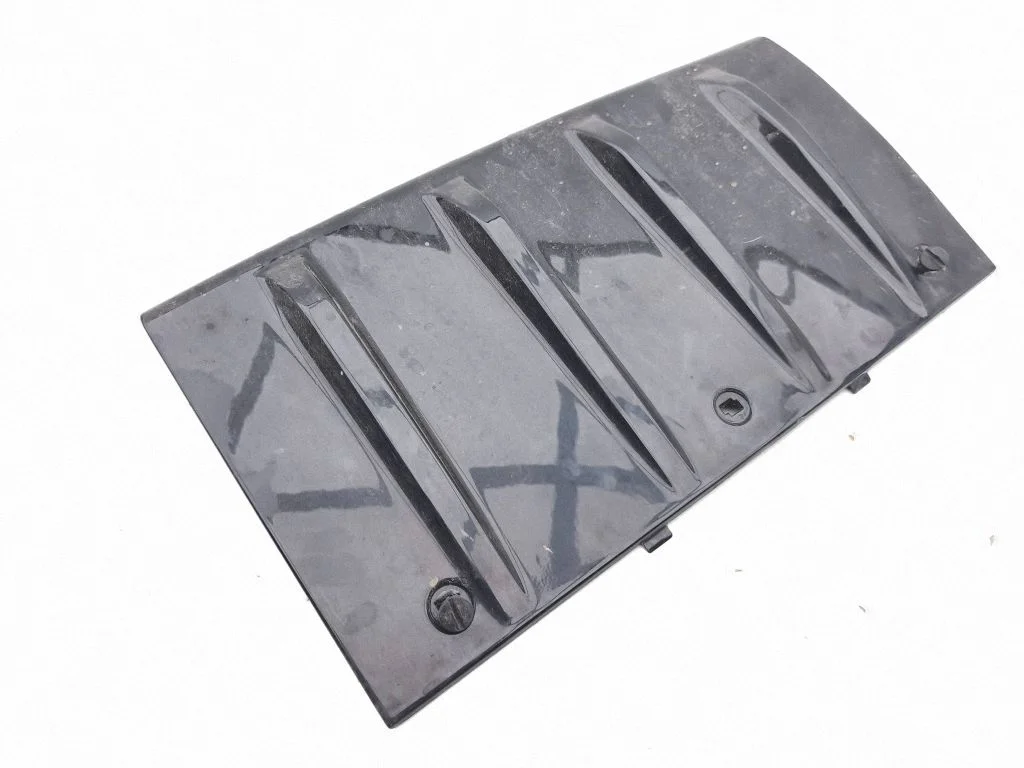 Rear bumper lower part trim GB1BW024053