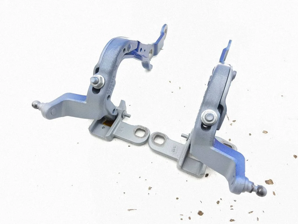 Tailgate/trunk/boot hinge 9629240