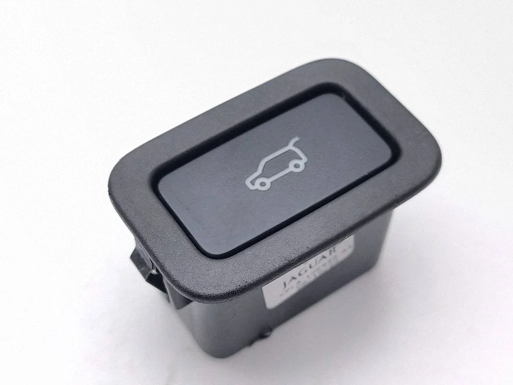 Tailgate/trunk/boot open switch – Jaguar I-Pace (2018-)
