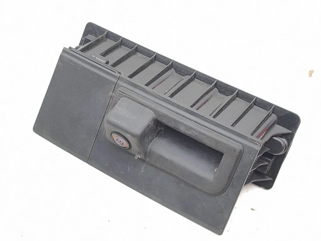 Tailgate handle with camera 4K8827574