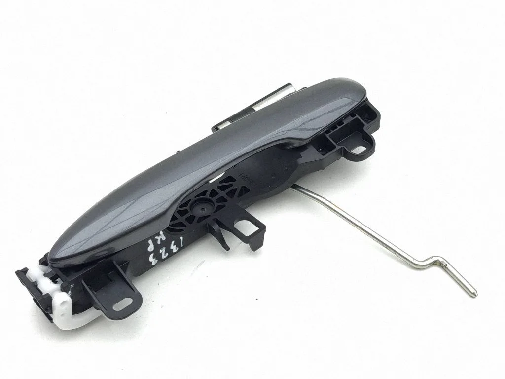 Front door exterior handle – left