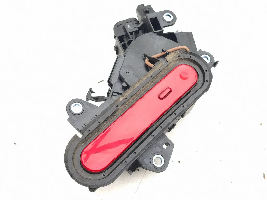 Front door exterior handle – left