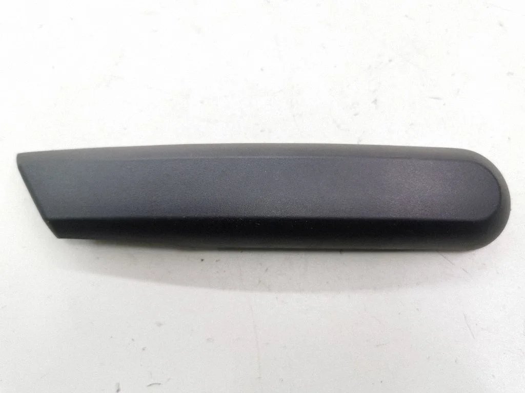 Front door cover/cap E22168