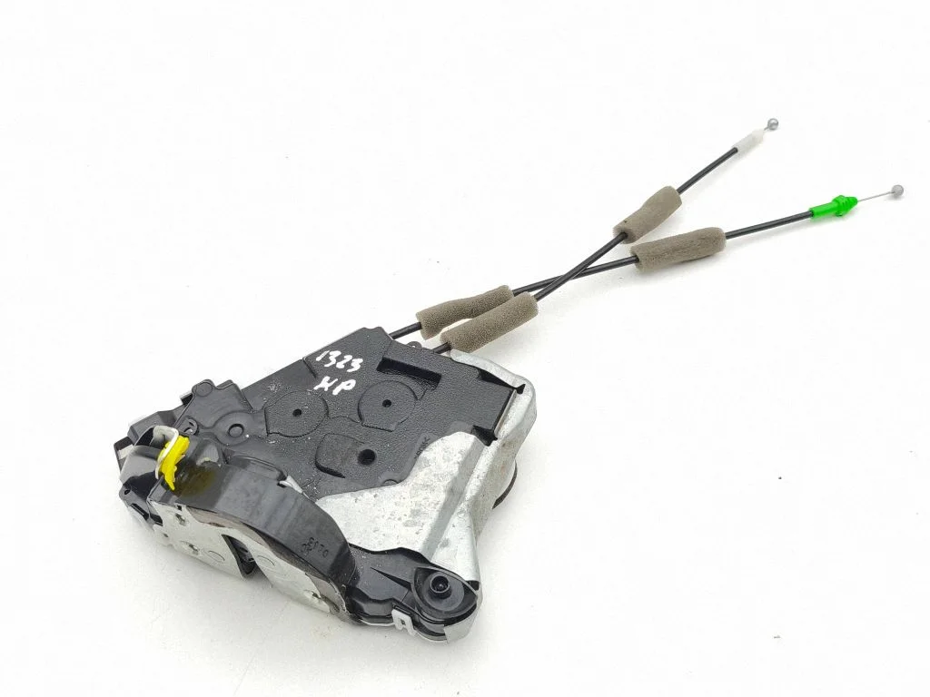 Front door lock – left