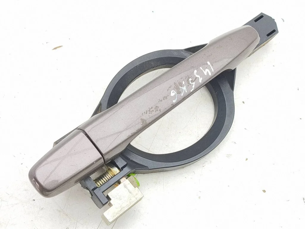Rear door exterior handle – left
