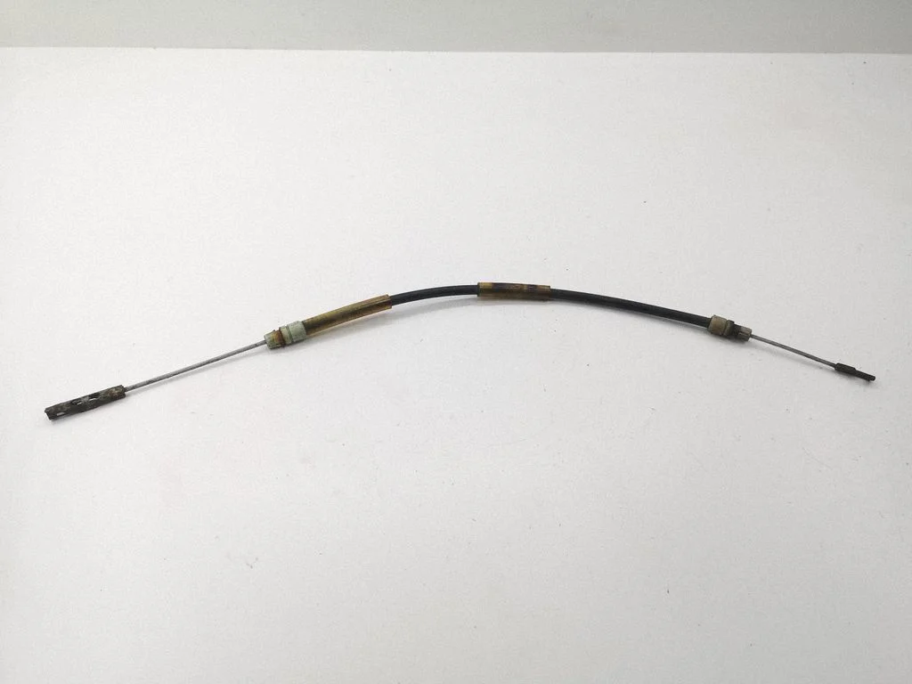 Rear door cable line – right
