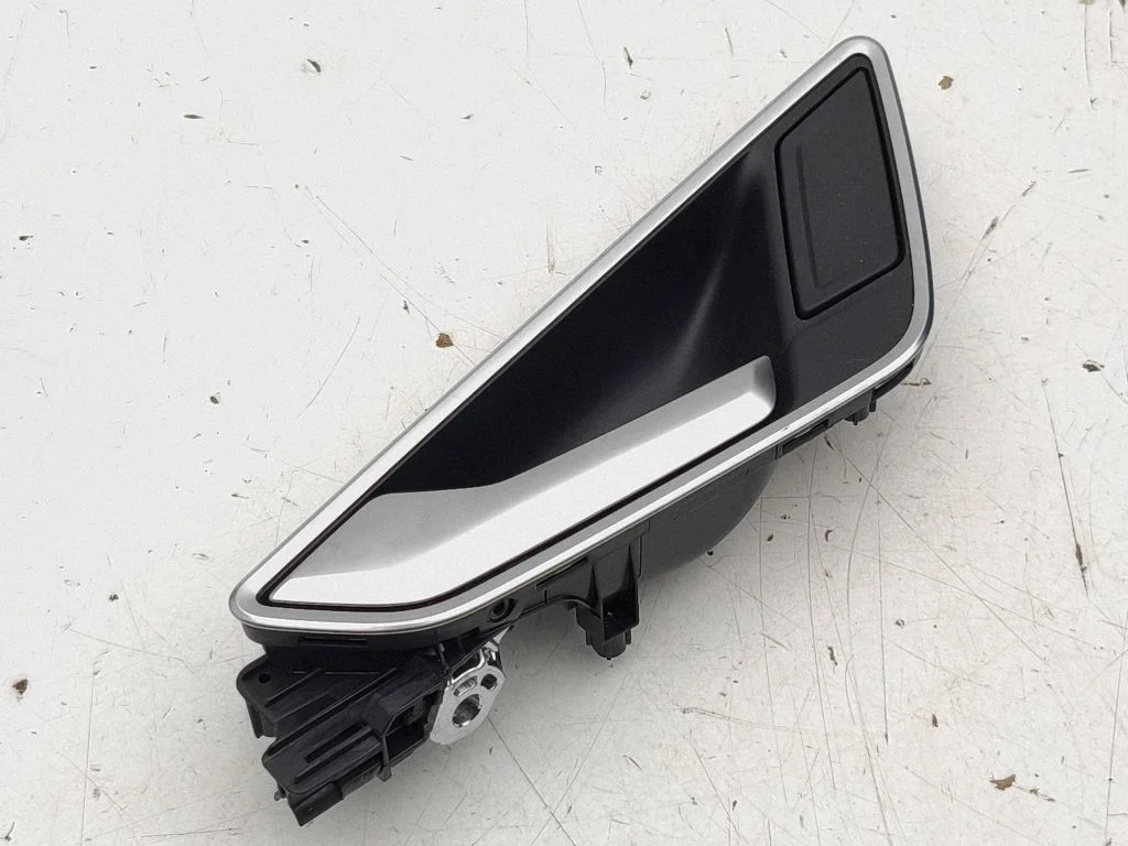 Rear door interior handle 81A837019A