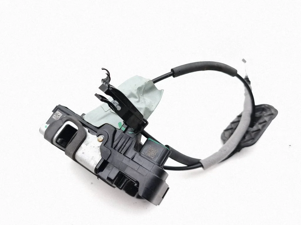 Rear door lock JX7AA26412CD