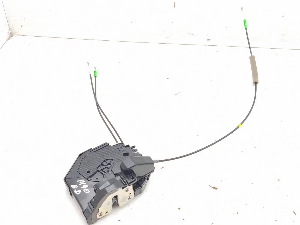 Rear door lock W4715110