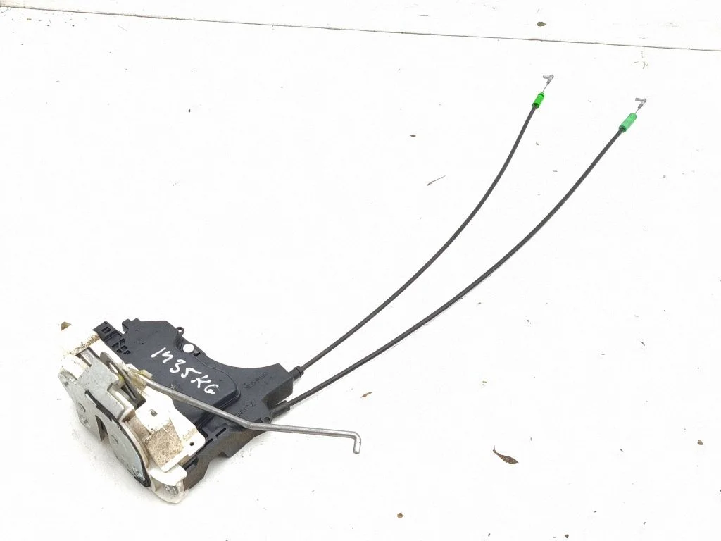 Rear door lock – left