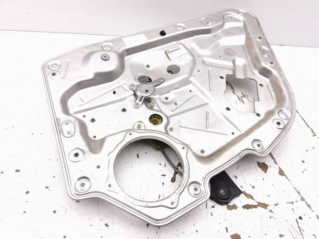 Rear window lifting mechanism without motor 3D4839402AE
