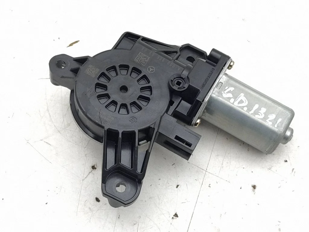 Rear door window regulator motor A0009060908