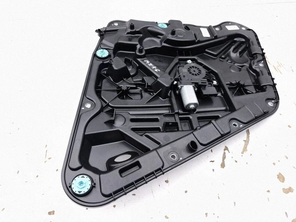 Rear door window regulator with motor 5A30385